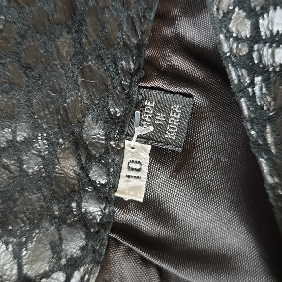 Leather Elegant Black Patterned Skirt - Picture 9 of 9